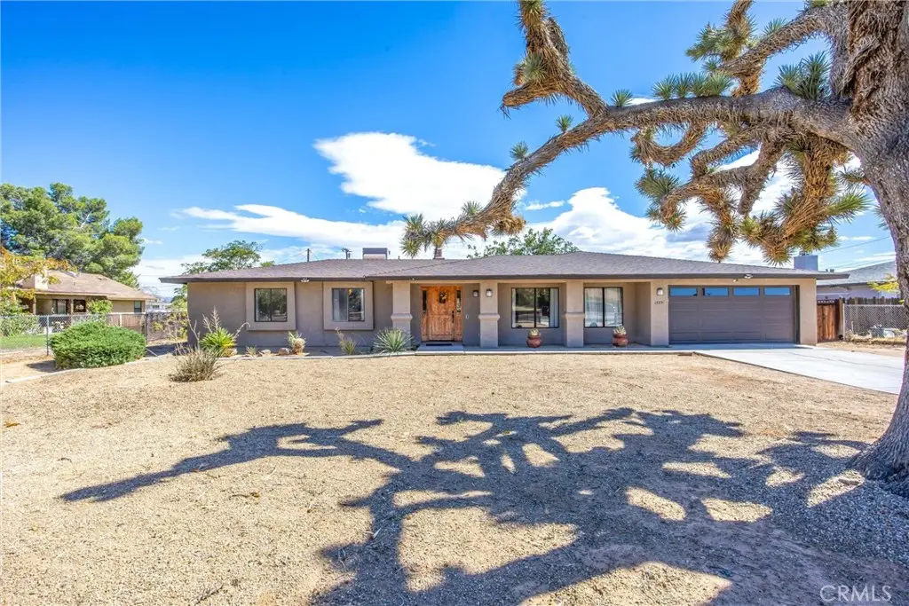 13231 Iroquois, Apple Valley, CA — listing photo 1