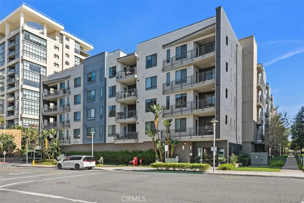 Condominium for rent at 1344 Nolita, Irvine, CA featuring 2 beds and 2 baths