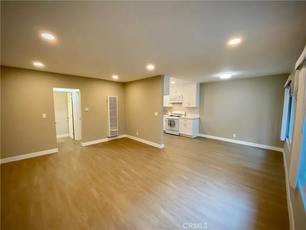 919 E Acacia Avenue F, Glendale, CA — listing photo 1