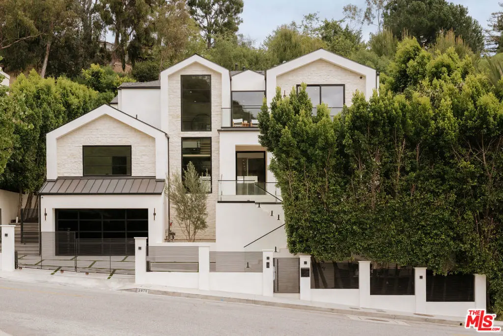 Single Family Residence for rent at 2878 Deep Canyon Drive, Beverly Hills, CA featuring 5 beds and 7 baths