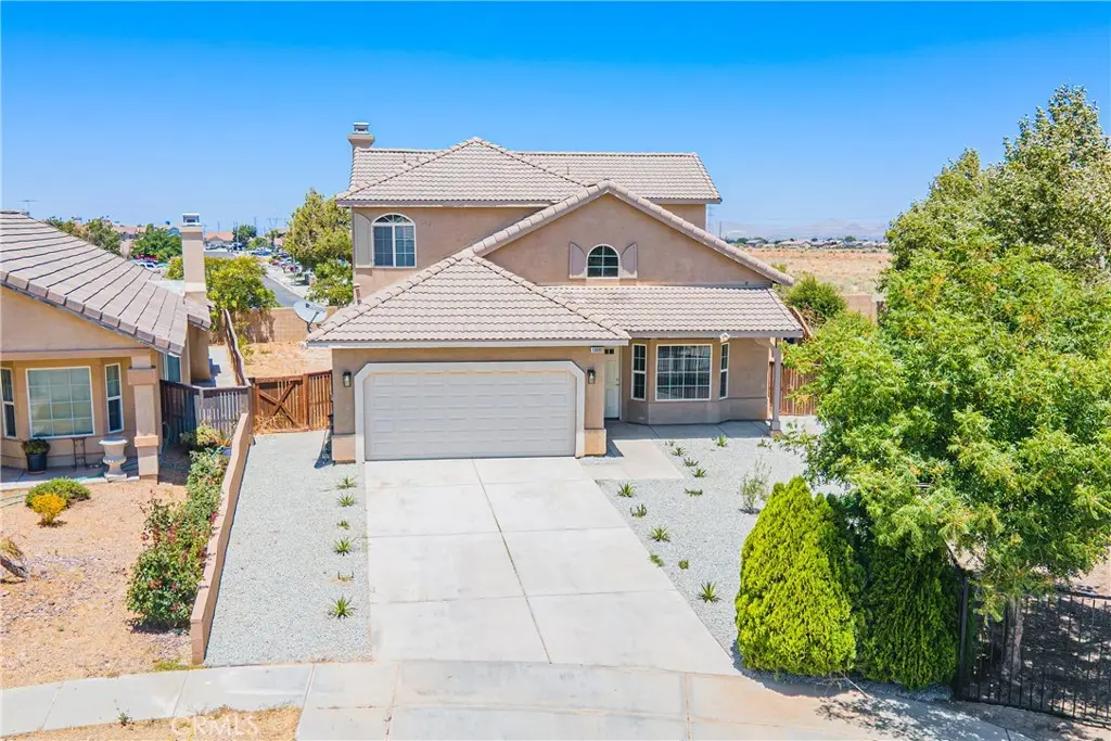 13680 Summit View Street, Hesperia, CA — listing photo 1