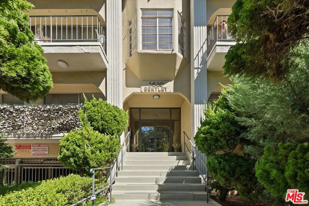 Condominium for sale at 1410 S Bentley Avenue 304, Los Angeles, CA featuring 2 beds and 2 baths