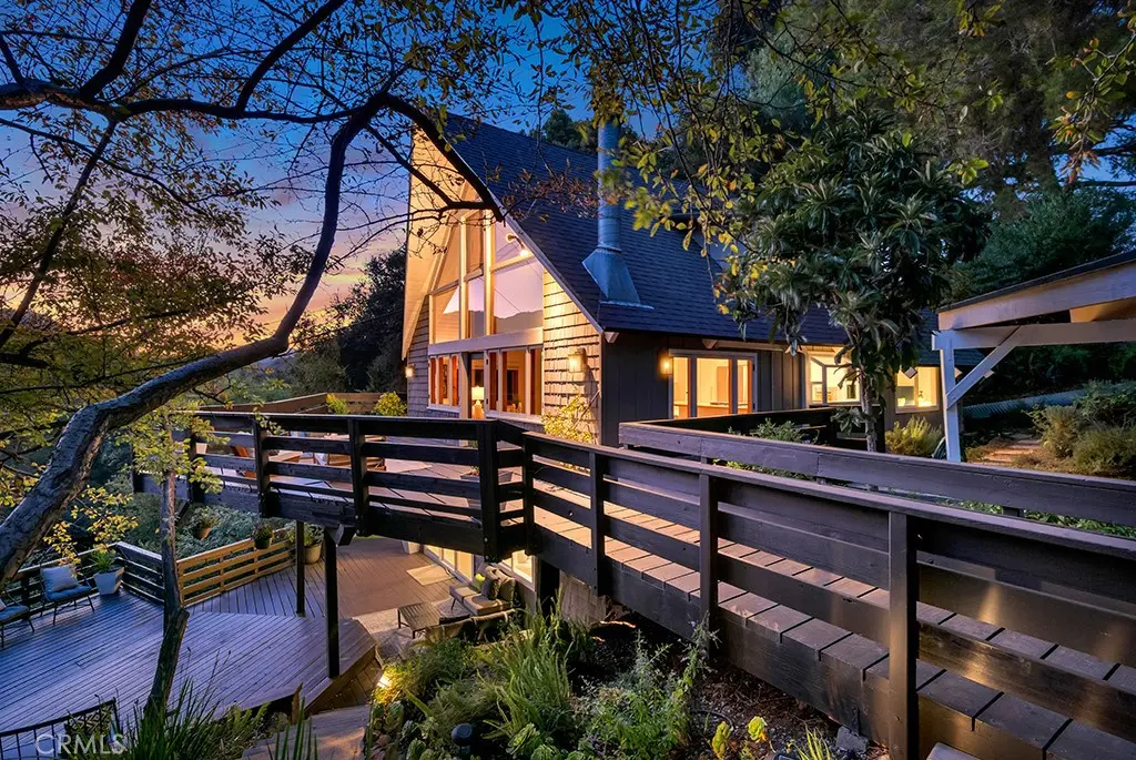 21670 Encina Road, Topanga, CA — listing photo 1