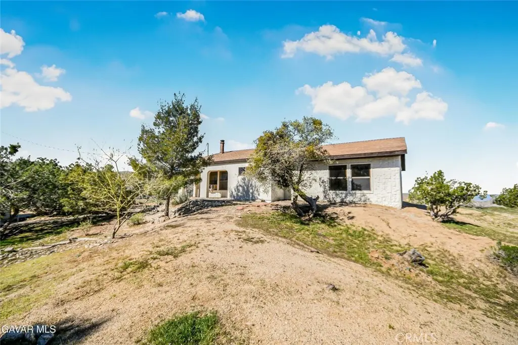 31720 96th Street East, Littlerock, CA — listing photo 1