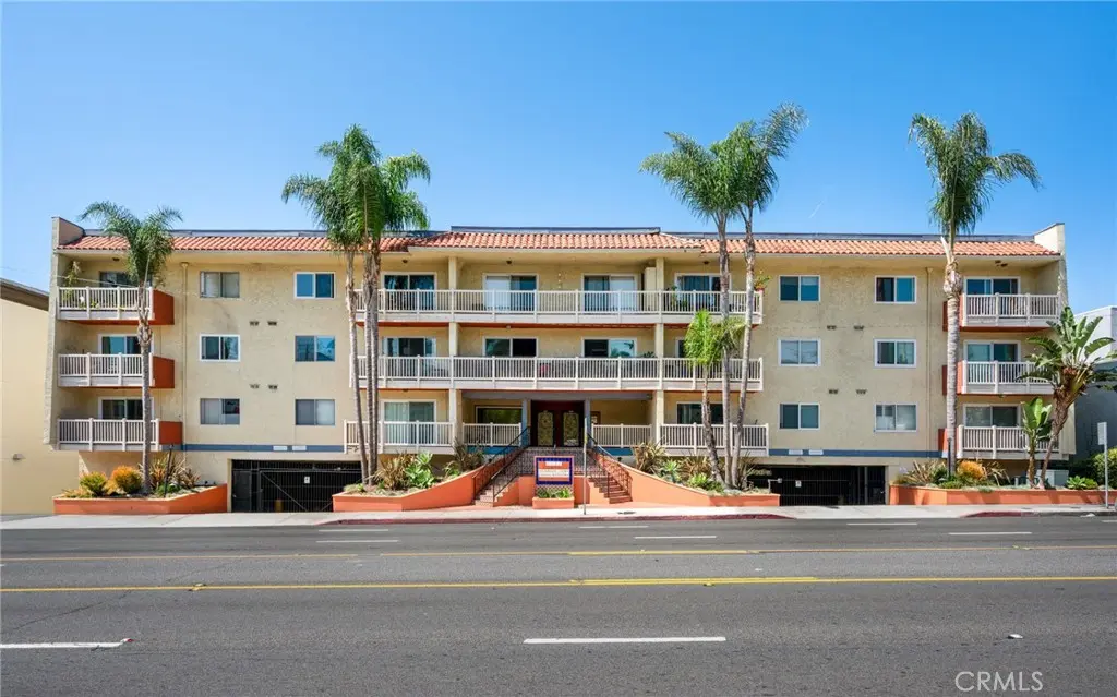 1707 Pacific Coast Highway, #413 413, Hermosa Beach, CA — listing photo 1