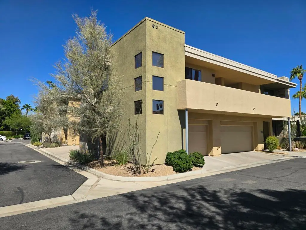 810 E Palm Canyon Drive 205, Palm Springs, CA — listing photo 1