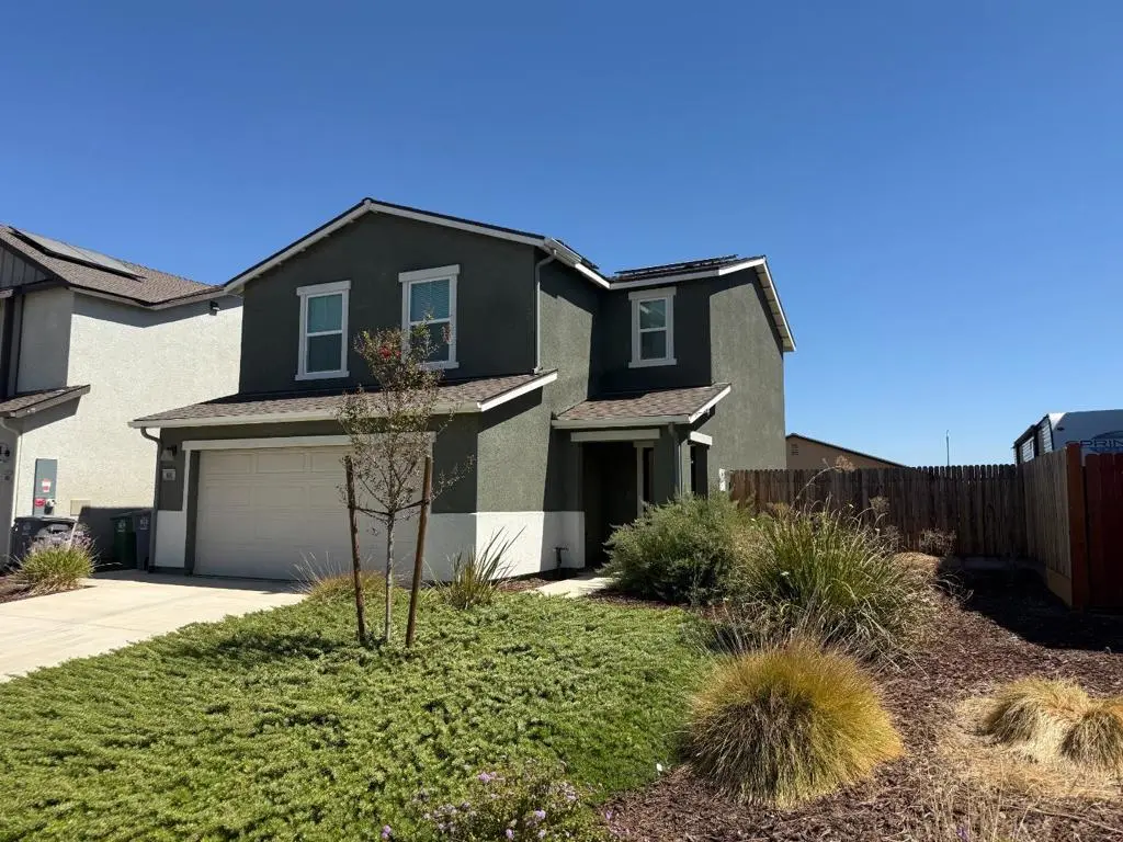 404 Rice Way, Los Banos, CA — listing photo 1