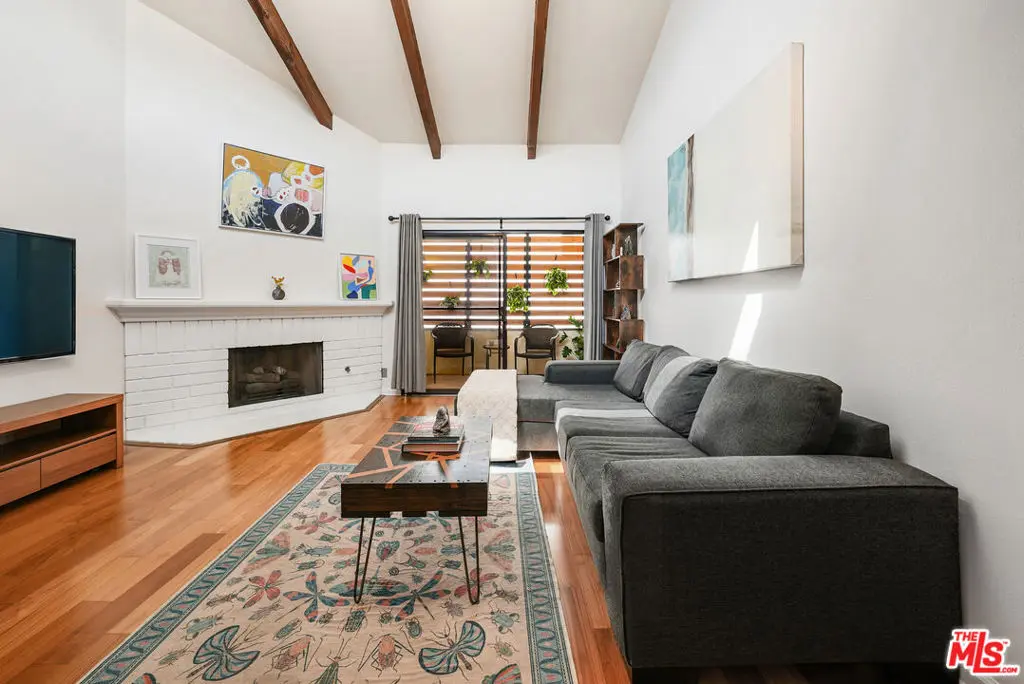 Condominium for sale at 1250 Amherst Avenue 302, Los Angeles, CA featuring 2 beds and 2 baths
