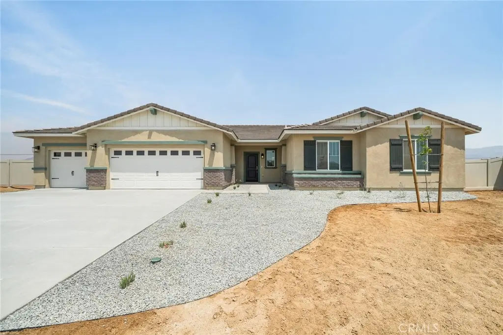14563 Indigo Road, Apple Valley, CA — listing photo 1