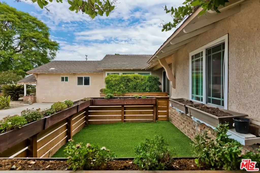 16616 Osborne, North Hills, CA — listing photo 1