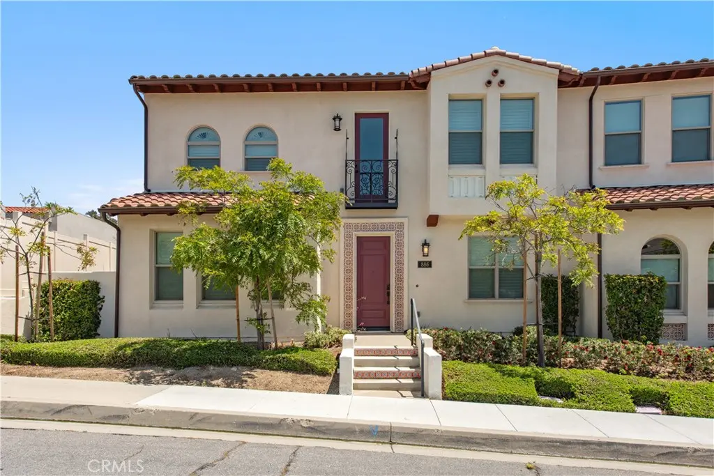 Townhouse for rent at 886 Francesca, Walnut, CA featuring 4 beds and 5 baths