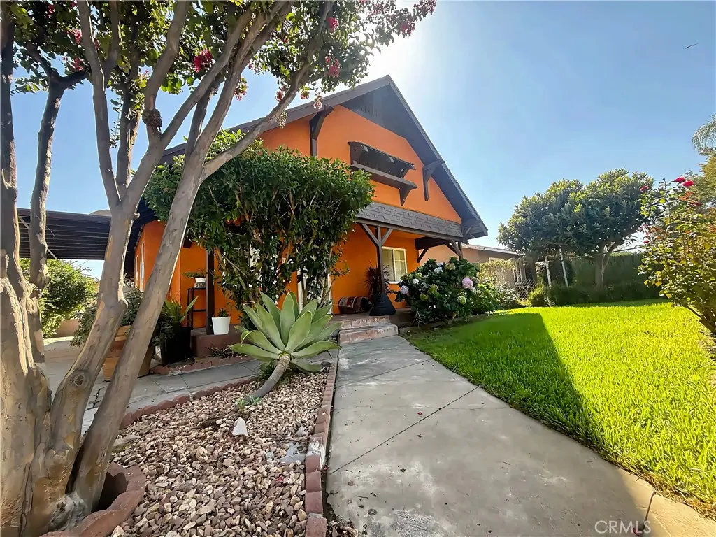 Single Family Residence for sale at 621 W Sunkist Street, Ontario, CA featuring 3 beds and 1 bath