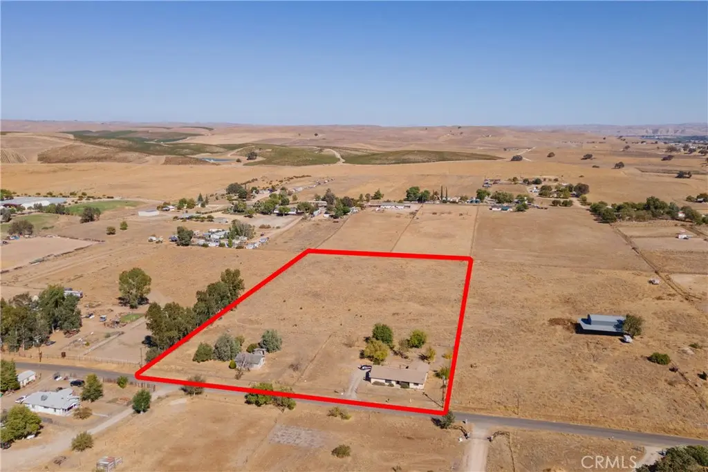 320 Grace, Paso Robles, CA — listing photo 1