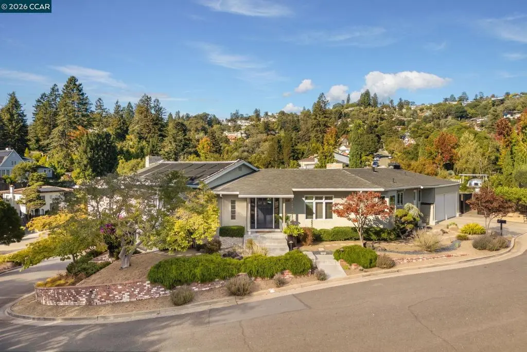Single Family Residence for sale at 15 La Salle Ct, Piedmont, CA featuring 4 beds and 4 baths