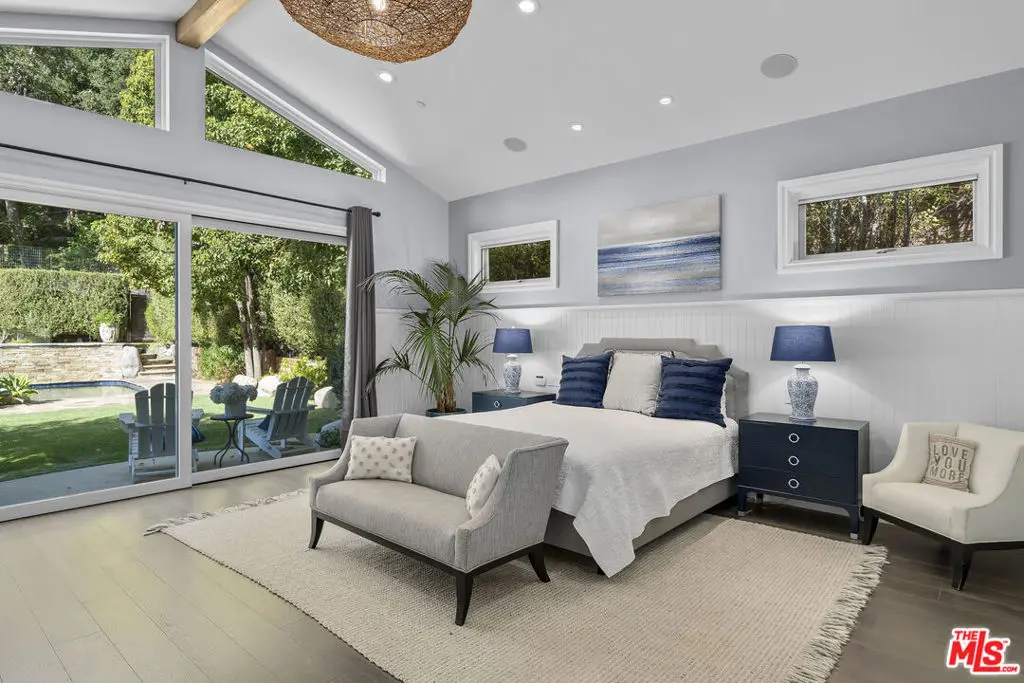 Single Family Residence for rent at 809 Leonard Road, Los Angeles, CA featuring 5 beds and 7 baths