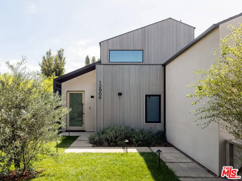 Single Family Residence for sale at 12906 Rubens Avenue, Los Angeles, CA featuring 6 beds and 5 baths