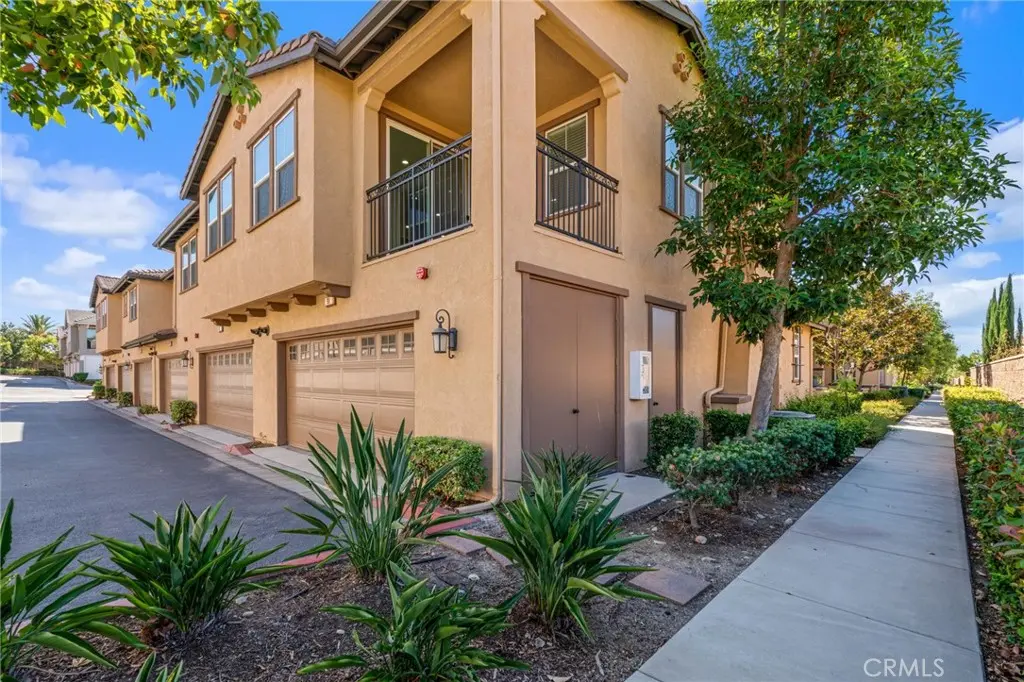 16001 Chase Road 91, Fontana, CA — listing photo 1