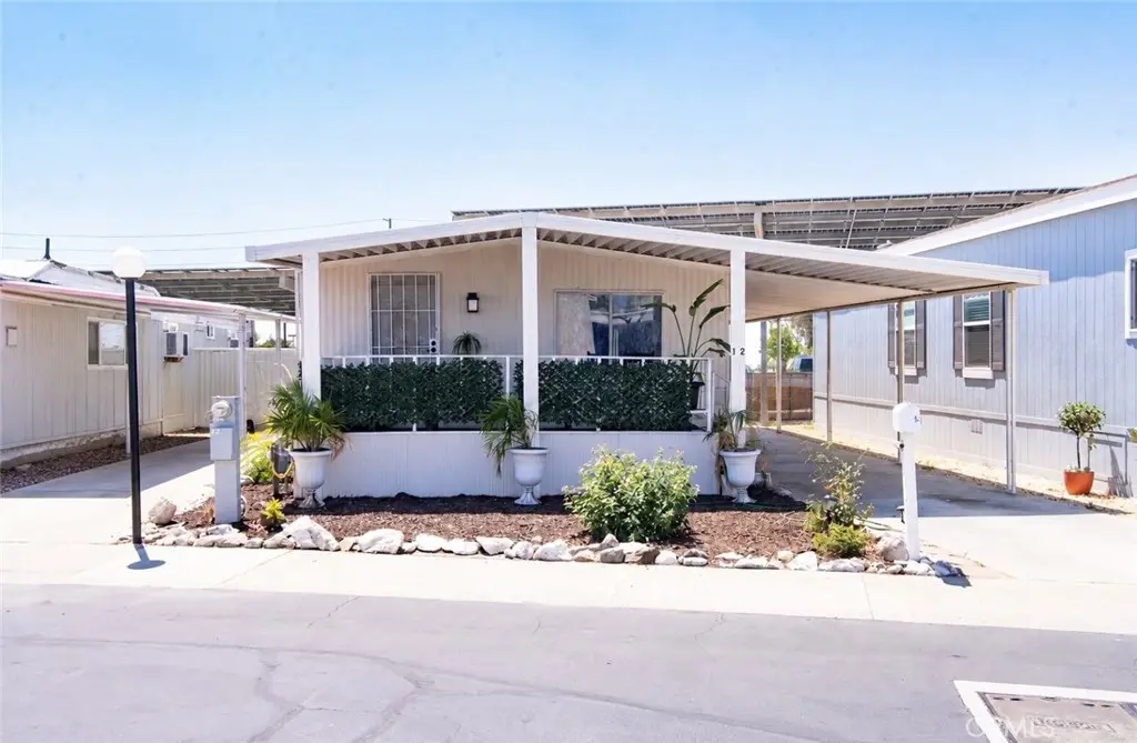 5580 Moreno, Montclair, CA — listing photo 1