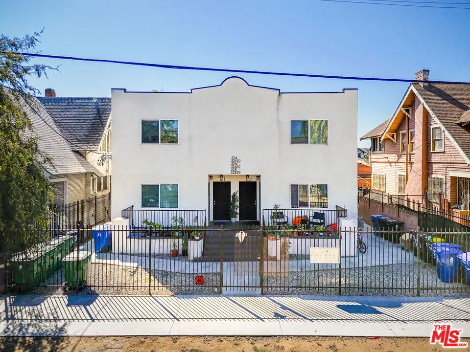 324 W 51st Street, Los Angeles, CA — listing photo 1