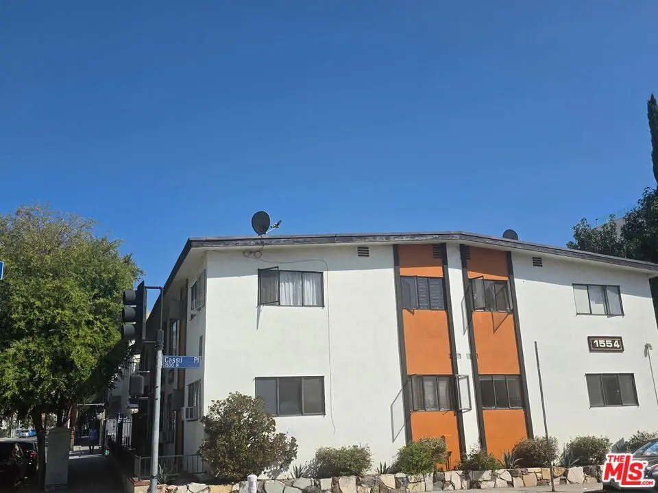 Condominium for rent at 6610 Selma Avenue 4, Los Angeles, CA and 1 bath