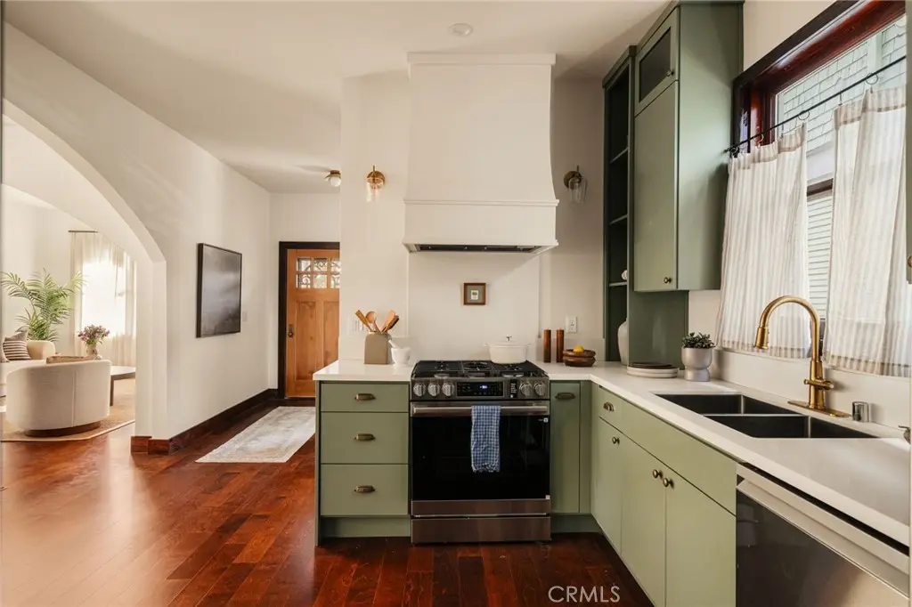 Single Family Residence for sale at 115 N Avenue 52, Los Angeles, CA featuring 4 beds and 4 baths