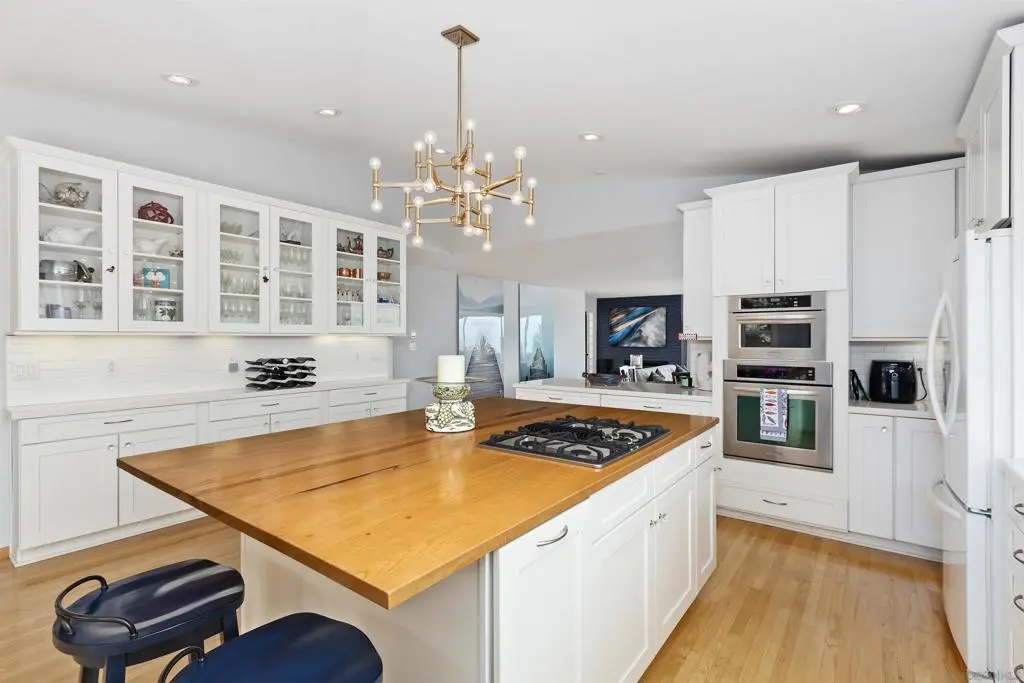 Residential Lease for rent at 1044 Leroy Street, San Diego, San Diego County, CA featuring 3 beds and 2 baths