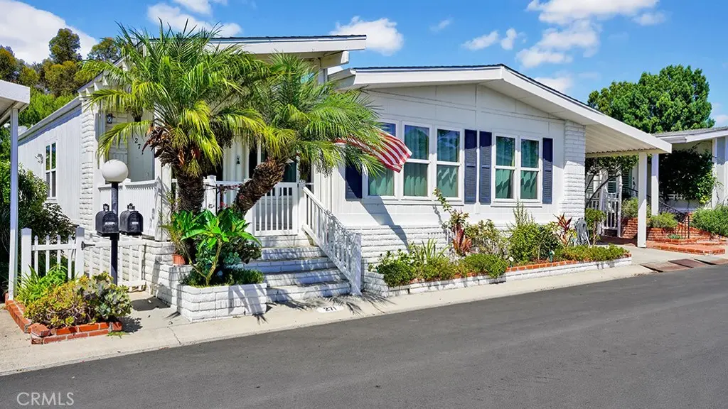 5200 Irvine Boulevard 271, Irvine, CA — listing photo 1
