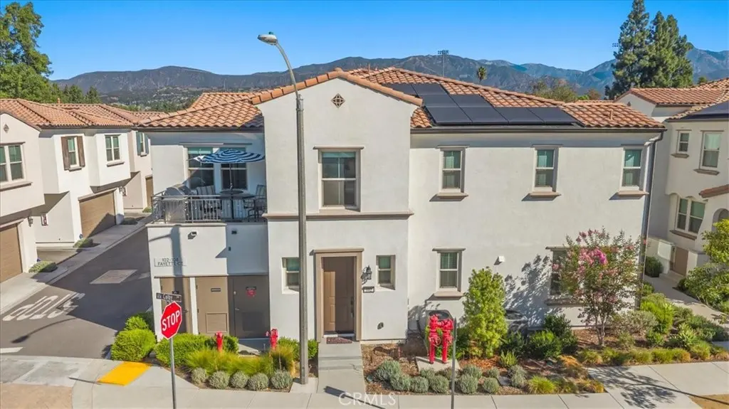 Townhouse for sale at 102 Fayette Court, Claremont, CA featuring 2 beds and 2 baths