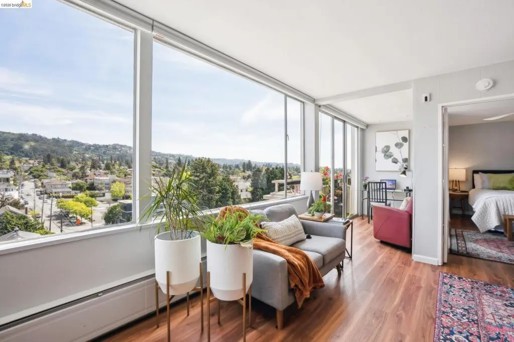 Condominium for rent at 2550 Dana St, Berkeley, CA featuring 1 bed and 1 bath