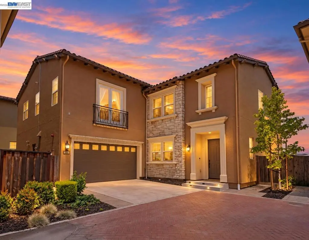 Single Family Residence for sale at 764 Roseum Ct, San Ramon, CA featuring 4 beds and 5 baths