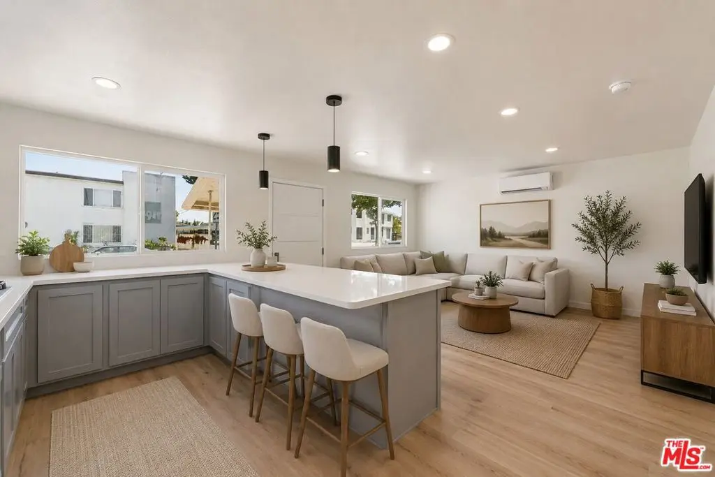 1912 E 122nd Street, Compton, CA — listing photo 1