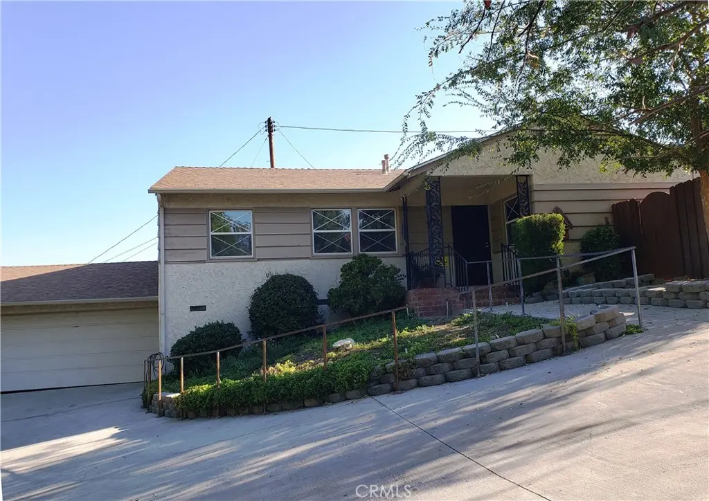 22436 Avenue San Luis, Woodland Hills, CA — listing photo 1