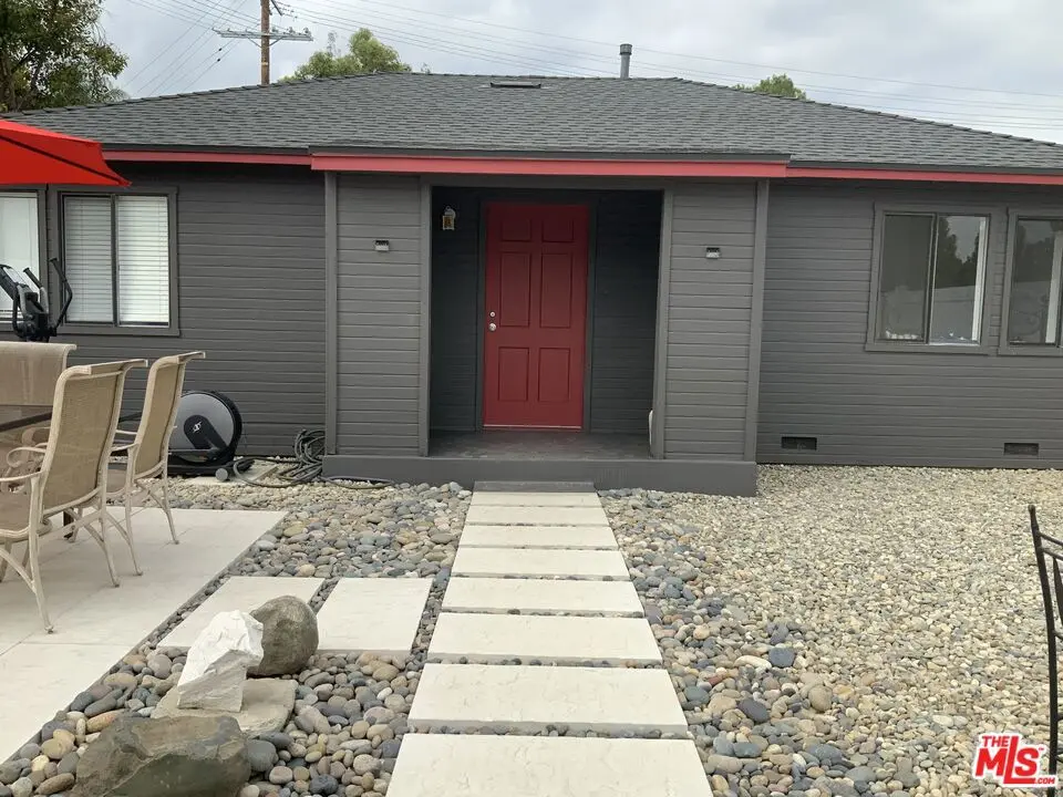4803 Topanga Canyon Boulevard, Woodland Hills, CA — listing photo 1