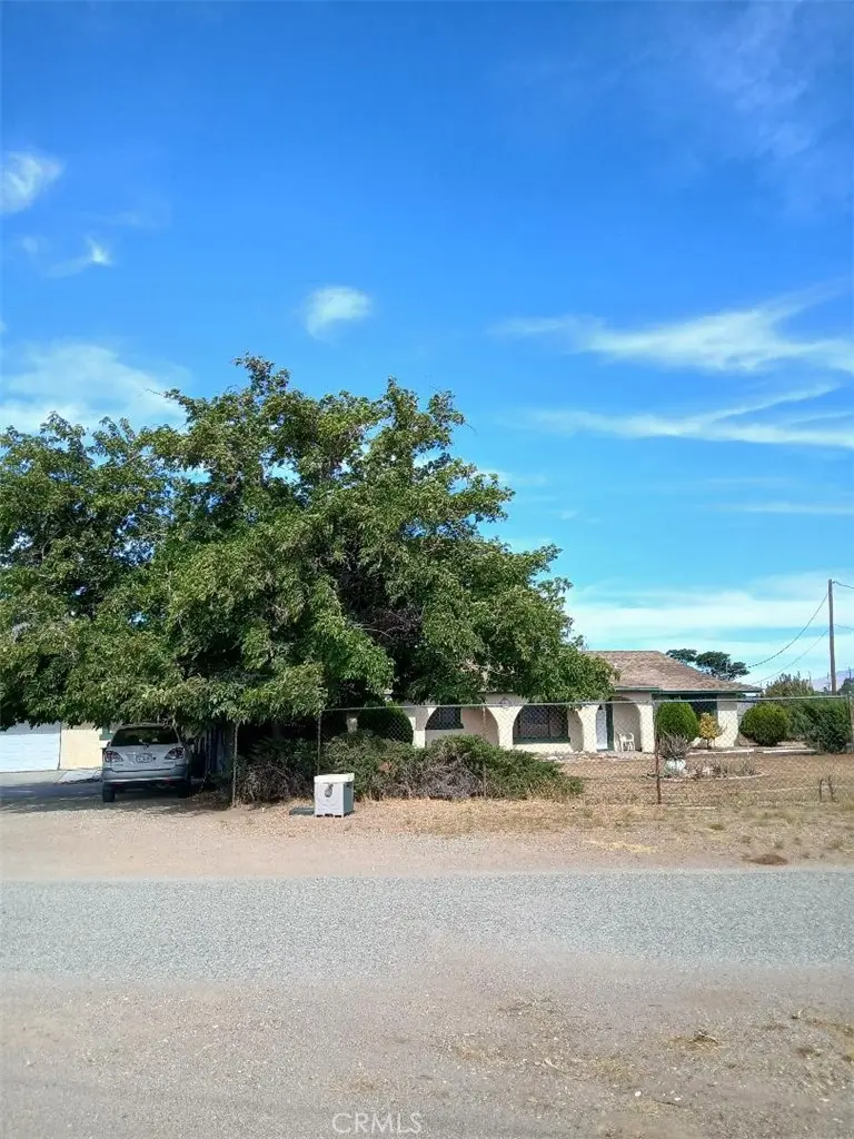 10722 Phelan Road, Oak Hills, CA — listing photo 1