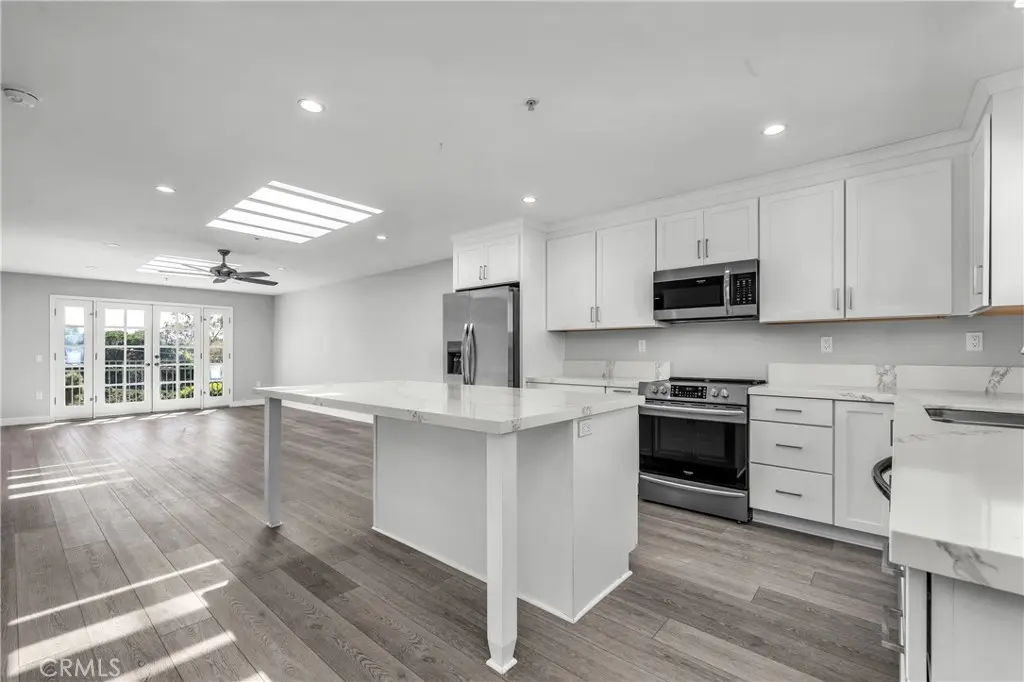 Condominium for rent at 6439 Kanan Dume Road, Malibu, CA featuring 2 beds and 2 baths