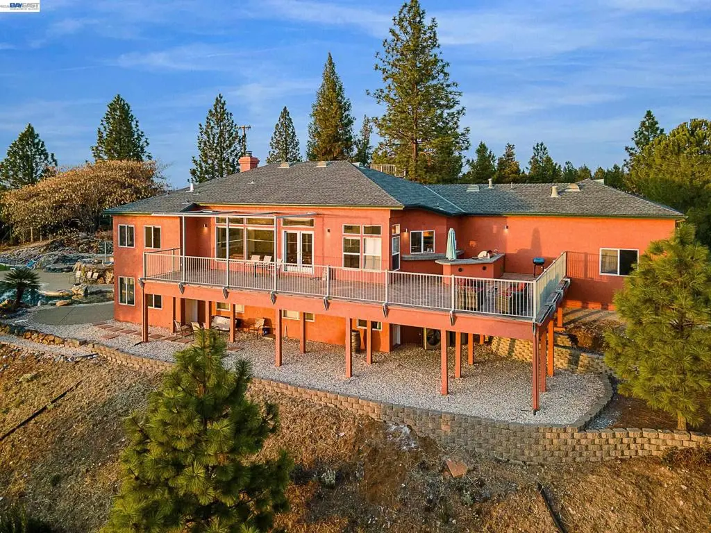 2520 Bedford Ave, Placerville, CA — listing photo 1