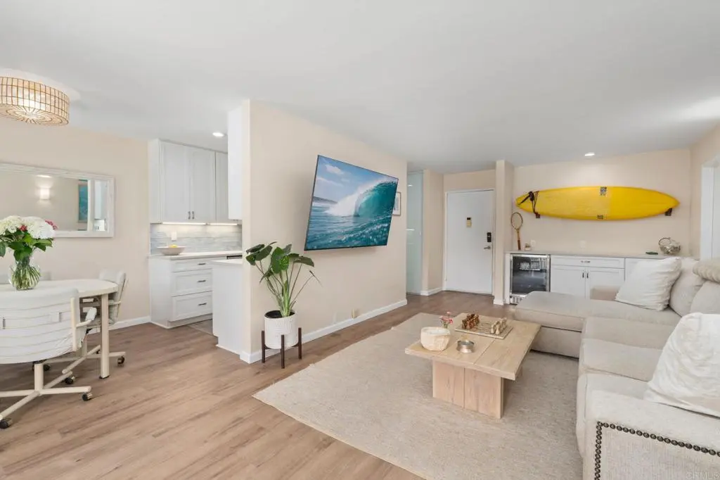 1855 Diamond Street 205, San Diego, CA — listing photo 1