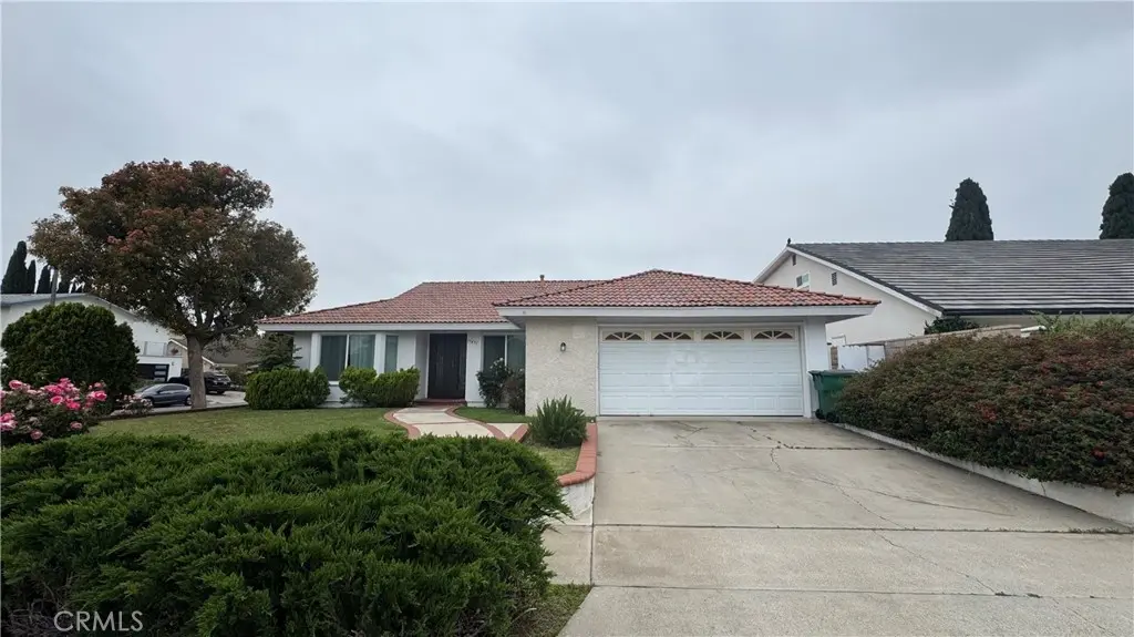 Single Family Residence for rent at 15451 Alsace Cir, Irvine, CA featuring 4 beds and 2 baths