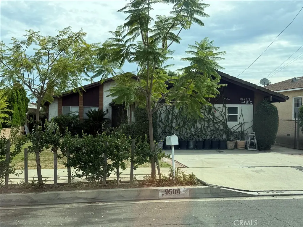 Single Family Residence for rent at 9504 E Naomi Avenue, Arcadia, CA featuring 3 beds and 2 baths
