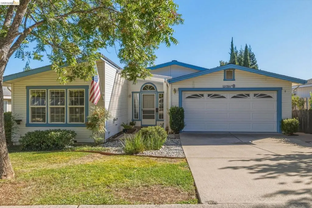 Manufactured In Park for sale at 12720 Robinia Circle #8, Sonora, CA featuring 3 beds and 2 baths