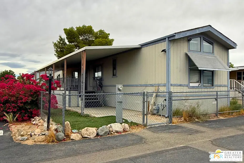 6161 Ocotillo Avenue 30, 29 Palms, CA — listing photo 1