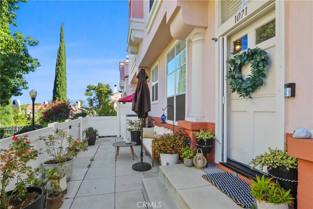 Townhouse for sale at 1071 S Volterra, Anaheim, CA featuring 3 beds and 3 baths