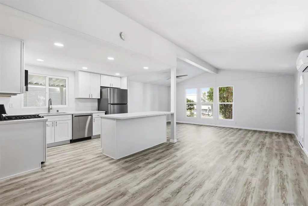 4846 Old Cliffs Road, San Diego, CA — listing photo 1