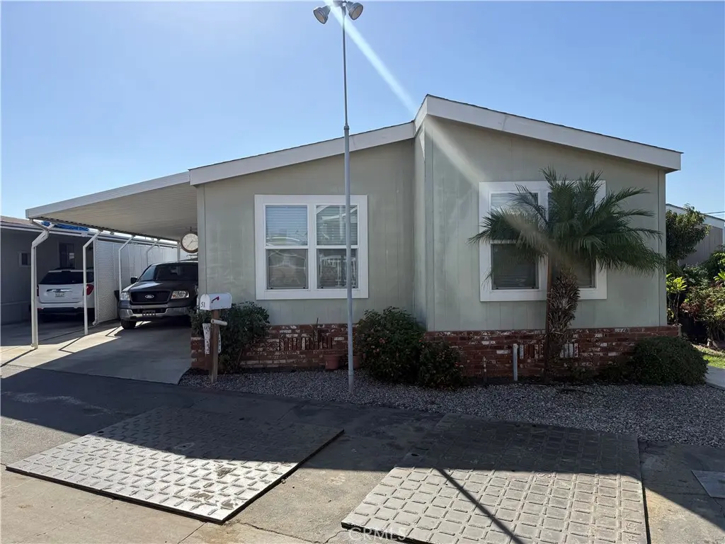 Manufactured In Park for sale at 51 Maple Via, Anaheim, CA featuring 2 beds and 2 baths