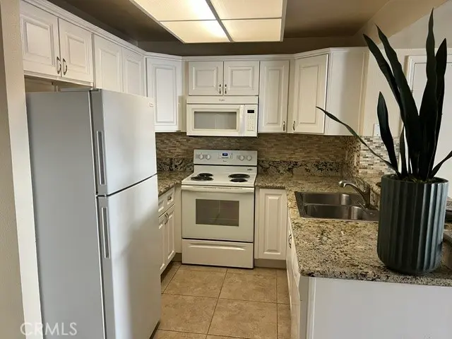 Condominium for rent at 2266 Bradford Avenue 115, Highland, CA featuring 1 bed and 1 bath