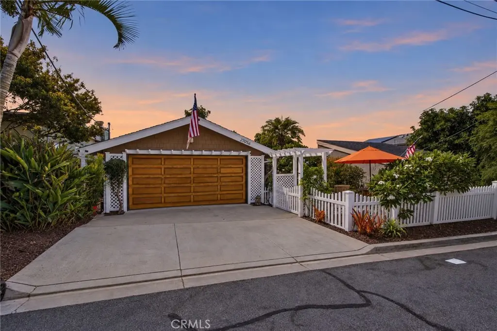 Single Family Residence for rent at 27056 Calle Juanita, Dana Point, CA featuring 4 beds and 2 baths