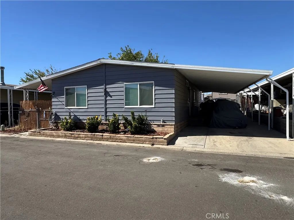 20683 B#79 Waalew, Apple Valley, CA — listing photo 1