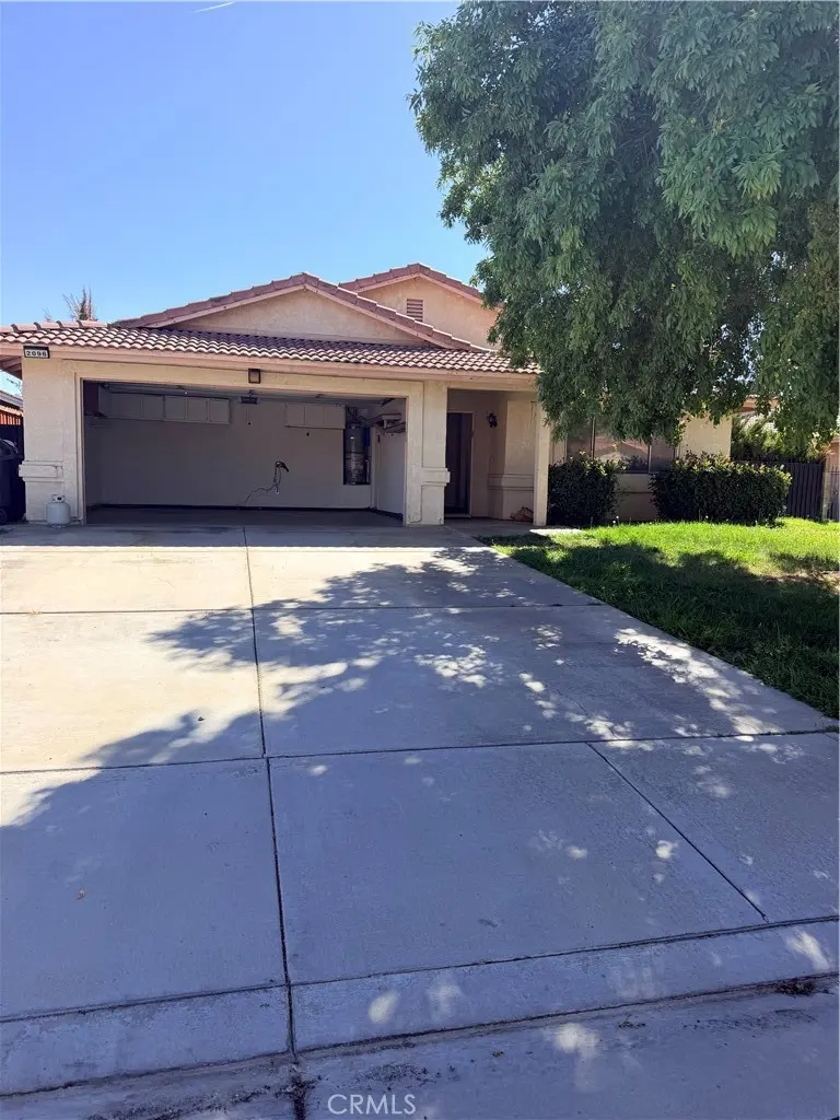 Residential Lease for rent at 2096 Natalie Drive, Rosamond, Kern County, CA featuring 3 beds and 2 baths