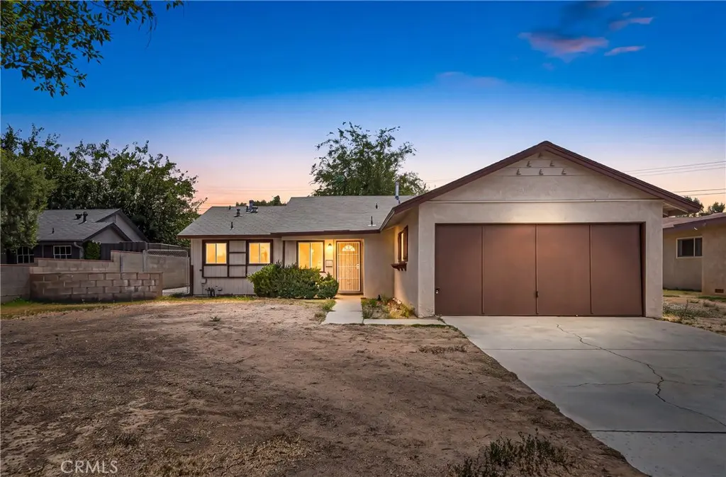 1438 W Avenue H-14, Lancaster, CA — listing photo 1