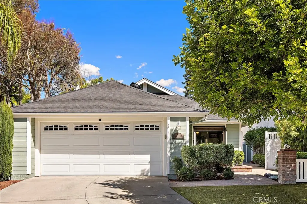 30 Oxbow Creek, Laguna Hills, CA — listing photo 1